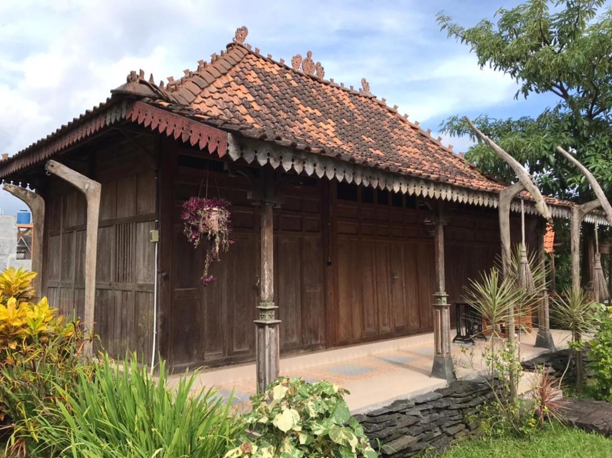 יוגיאקרטה Legiyem Homestay מראה חיצוני תמונה
